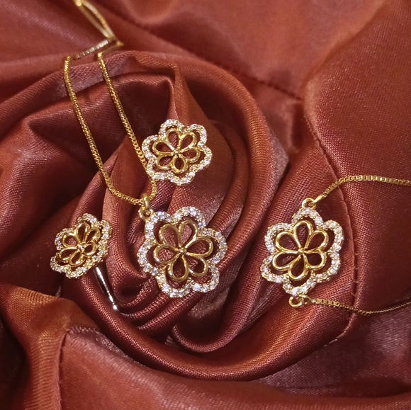 Jewelry Set - Picture 3 of 3